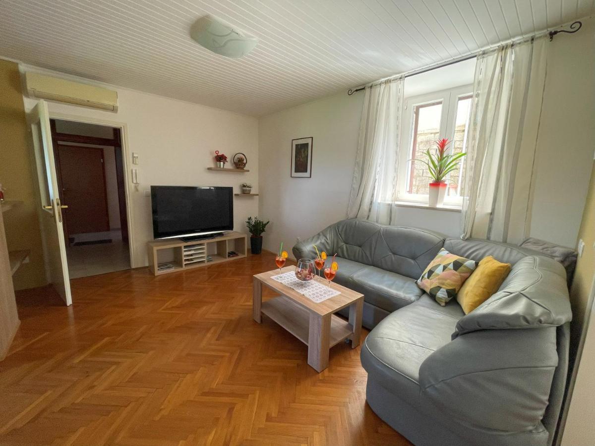 Apartment Kastel Pazin Exterior photo